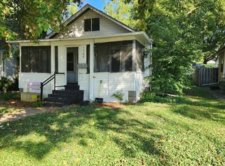 1768 Eustis St, Lauderdale, MN 55113