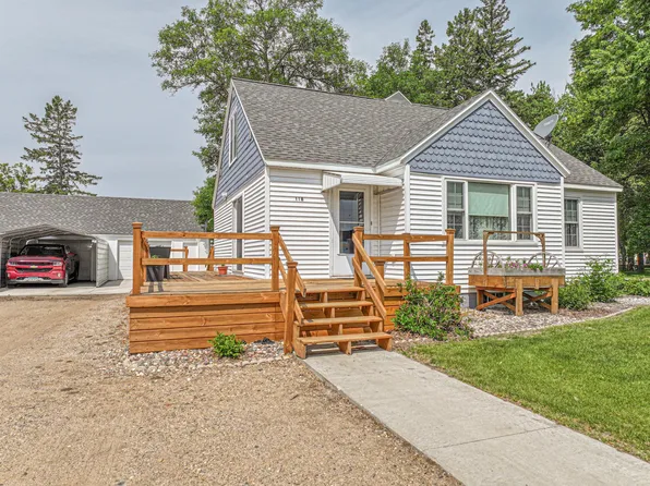 118 N Douglas Ave, Parkers Prairie, MN 56361