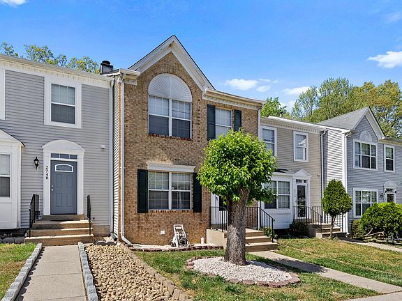 2nd image of 2744 Brier Pond Cir