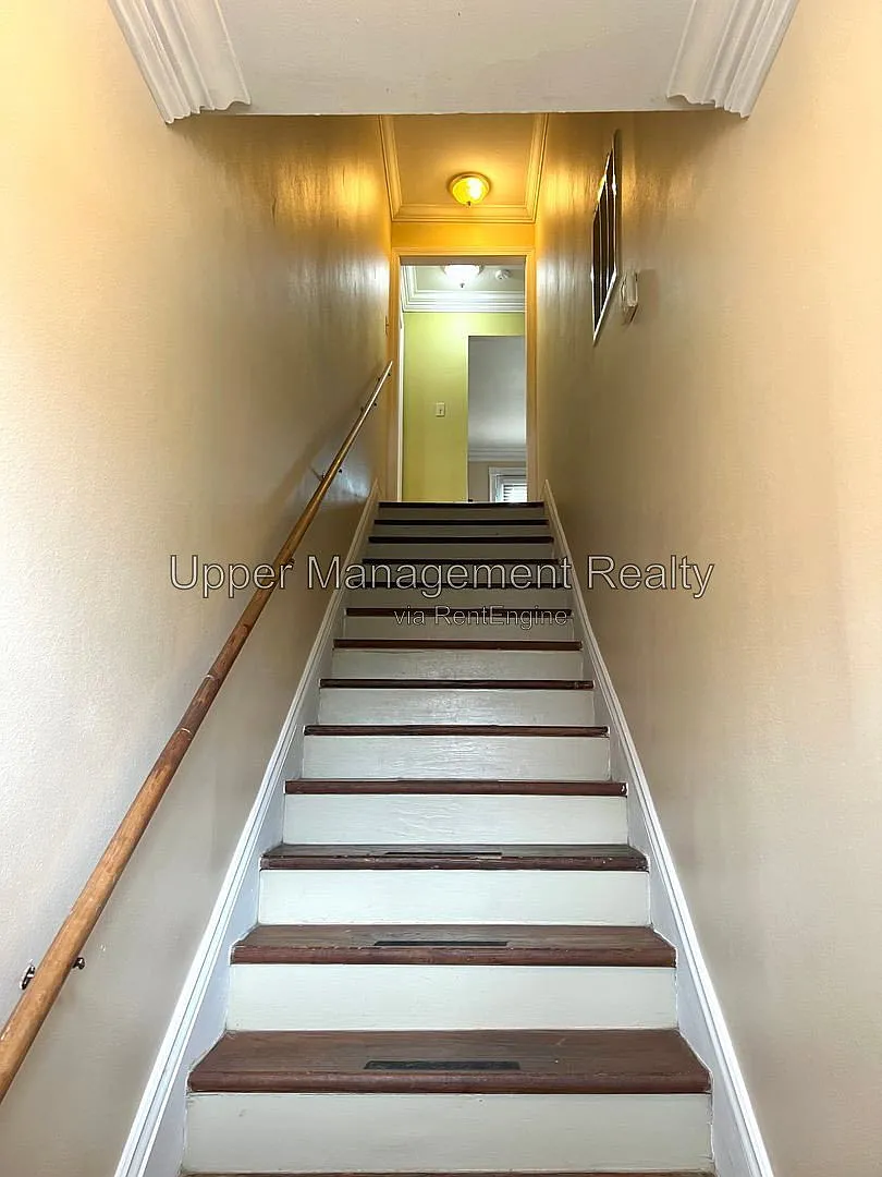 1 bed, 1.0 bath, 600 sqft, $1,300 — Photo 2