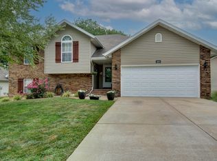 3695 W Riverside St, Springfield, MO 65807