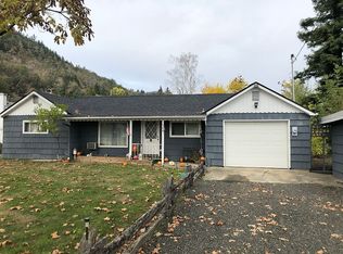 554 NW Sweetbrier Ave, Roseburg, OR 97471