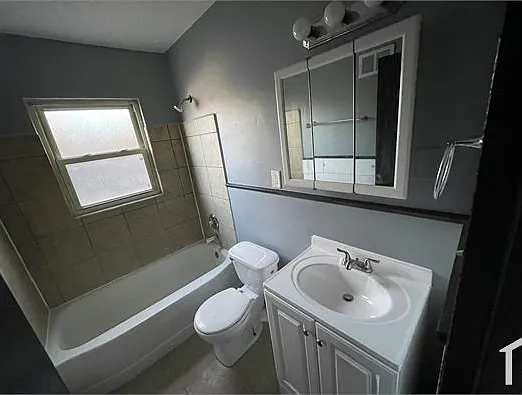 2 bed, 825 sqft, $1,100 — Photo 4