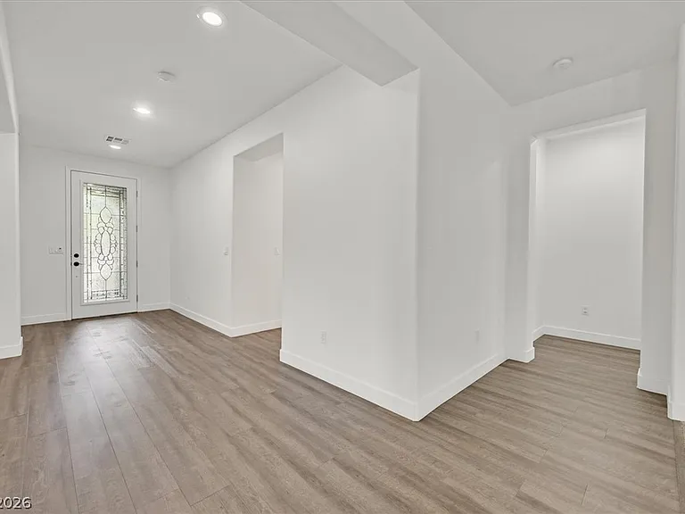 913 Hickory Park St — Photo 25