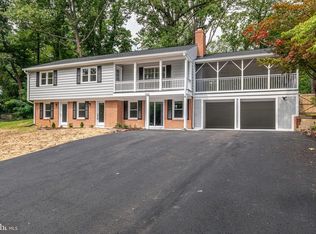 7032 Coventry Rd, Alexandria, VA 22306