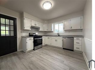 302 2nd St, Glassport, PA 15045