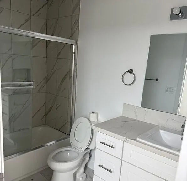 227 B N Park View St — Photo 21
