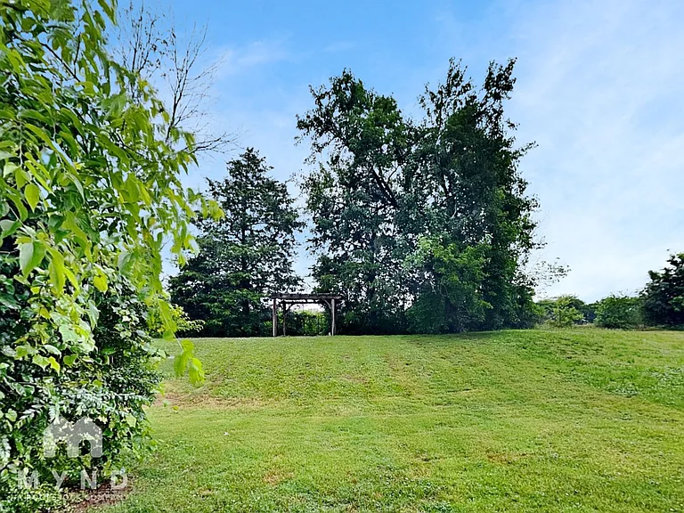 2838 Creekbend Dr — Photo 21