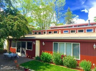 525 2nd St SW, Pine Island, MN 55963