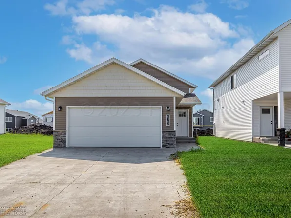 6362 82nd Ave S, Horace, ND 58047