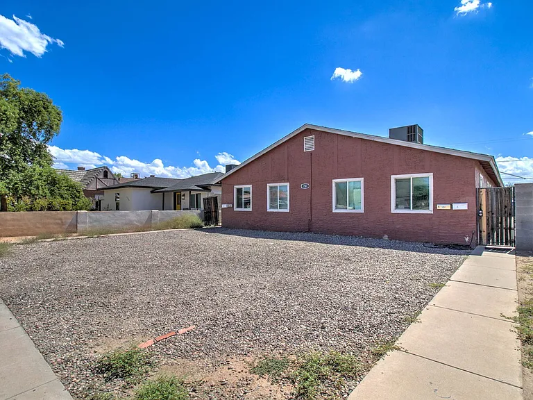 1501 E Roosevelt St #3 — Photo 6
