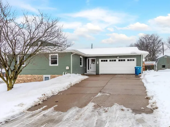 11621 25th St W, Milan, IL 61264