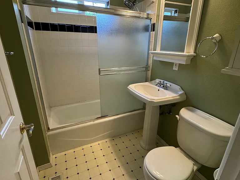 12080 SW Fairfield St — Photo 10