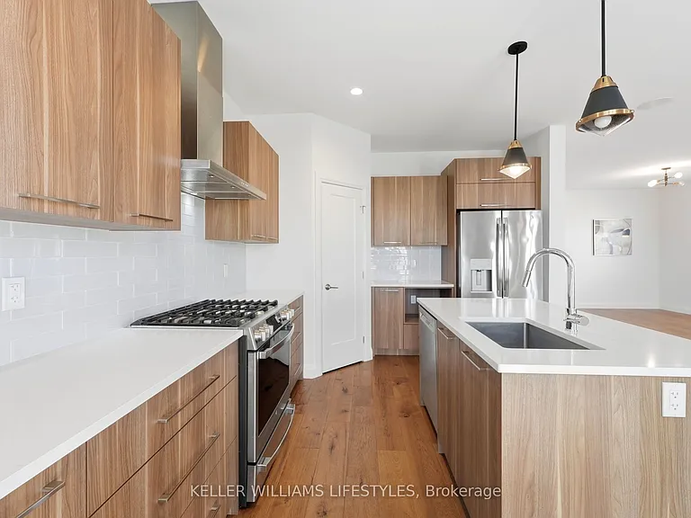 140 Crestview Dr — Photo 12