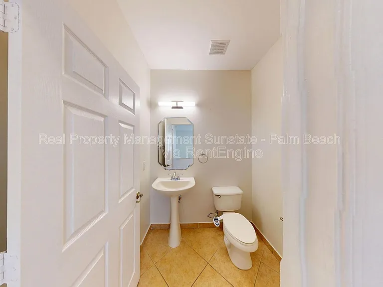 6786 Aliso Ave — Photo 7