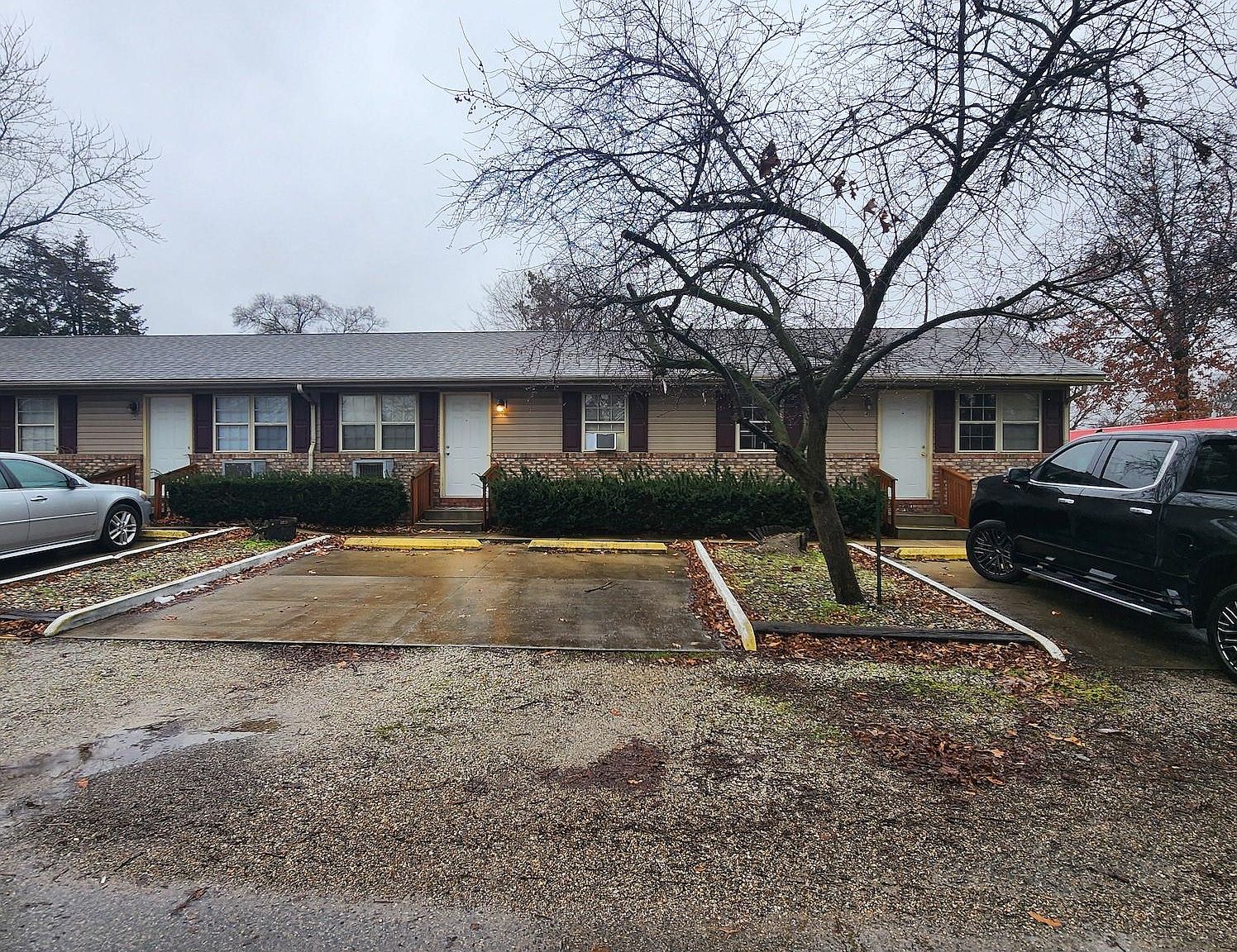 101 W Oak St 4, Westville, IL 61883 Zillow