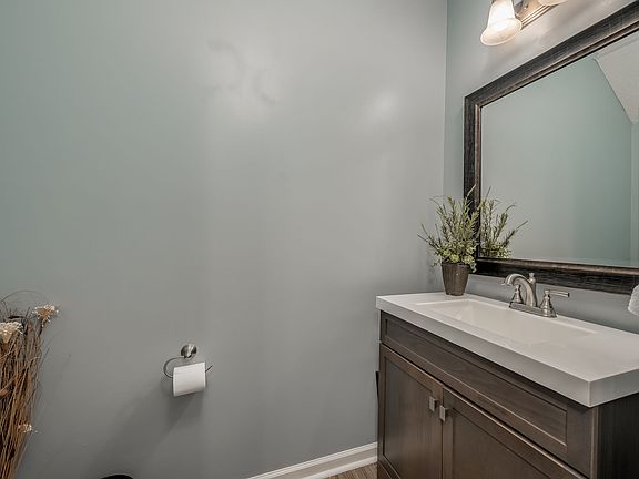 5th image of 2031 Calydon Ct