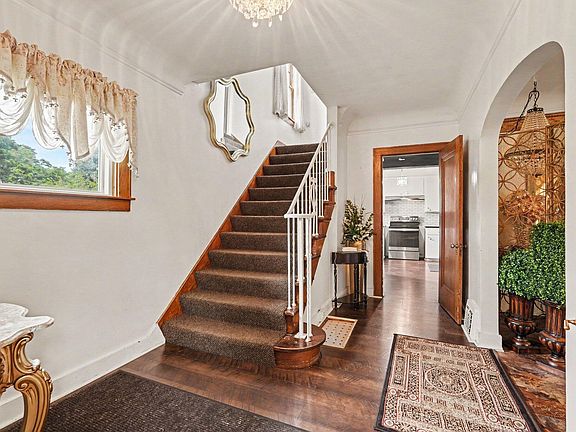 2nd image of 2044 Godwin Ave SE