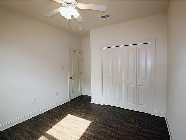 4517 Chalfant Dr — Photo 16