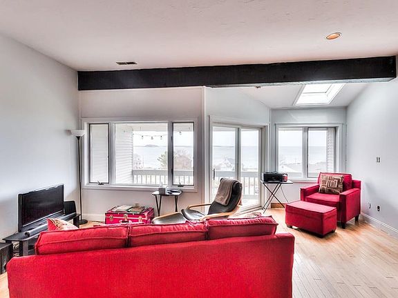 3rd image of 1191 Nantasket Ave APT 5