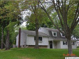 21 Danemar Dr, Middletown, NJ 07748