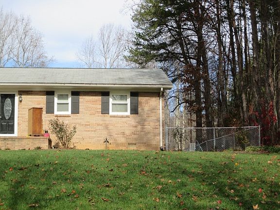 2nd image of 203 Jett Dr