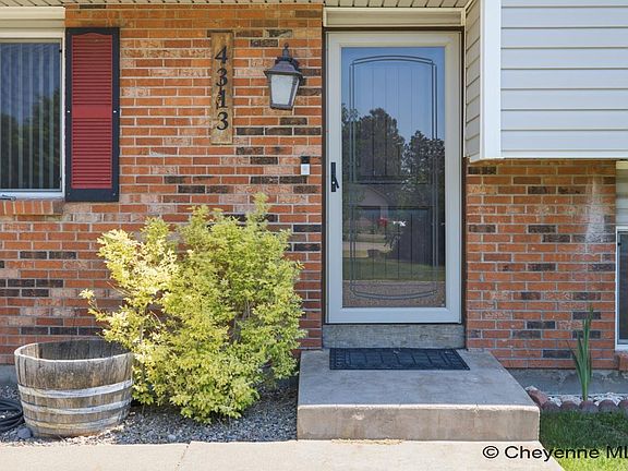 2nd image of 4313 Green Ridge Ct