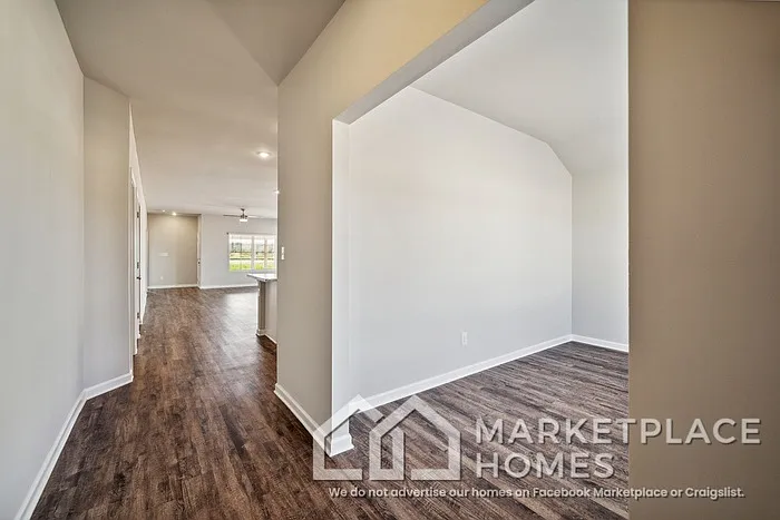 4022 Ryan Dr SW — Photo 5