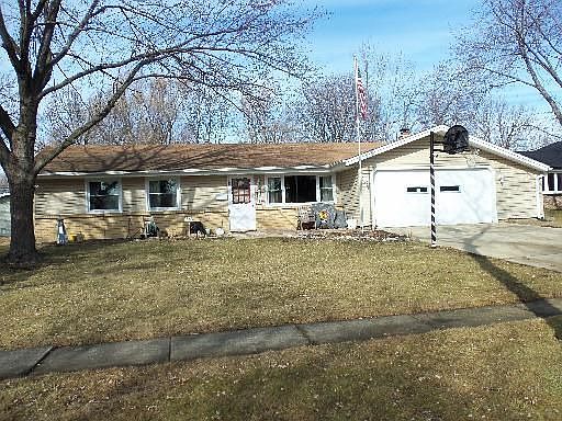 1st image of 304 Williams Dr