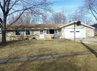 304 Williams Dr, Schaumburg, IL