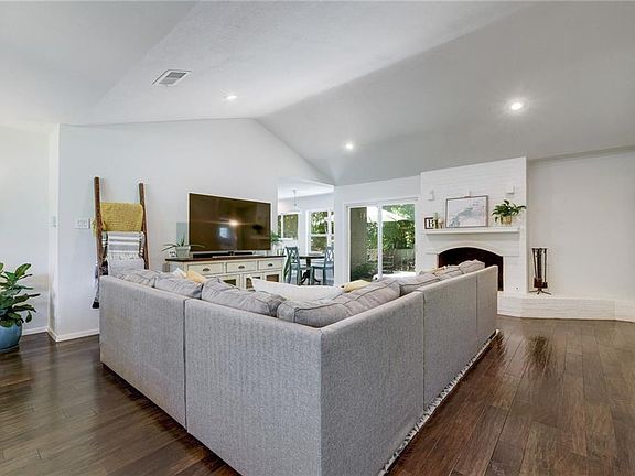 4th image of 6614 Ashland Dr