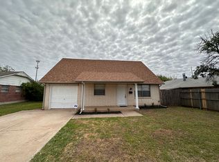1104 Willingham Way, Moore, OK 73160