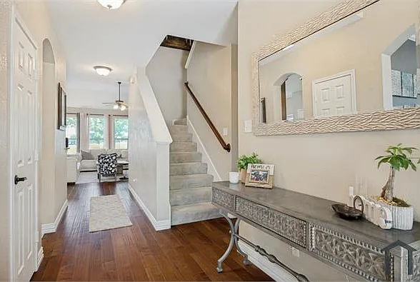 10017 Links Fairway Dr — Photo 1
