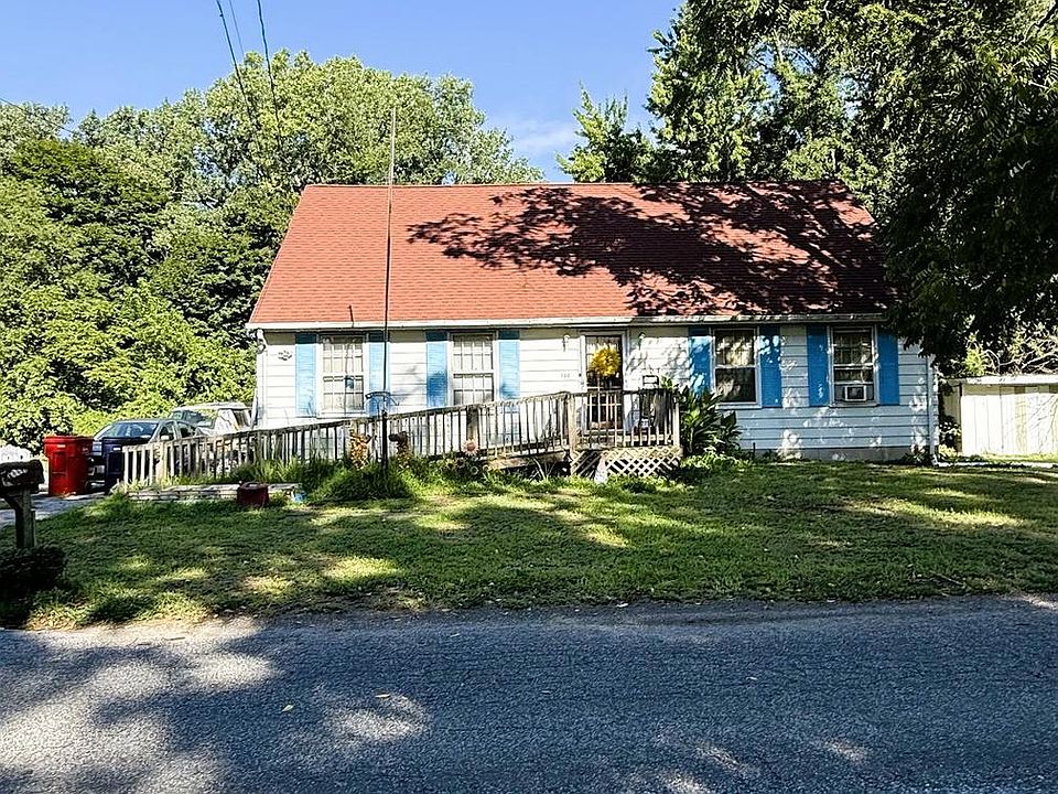 1st image of 700 Chestnut Ave