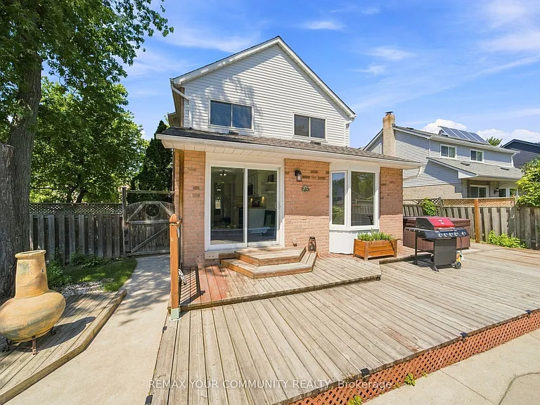 1544 Greenbriar Dr — Photo 40