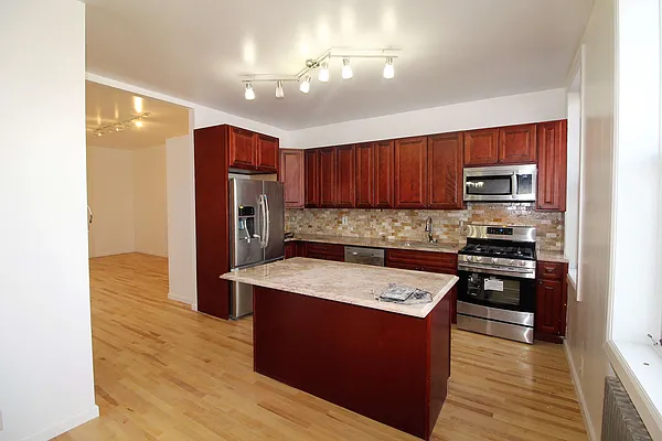 Rented by Compass | media 21