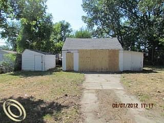 5th image of 23905 Kathleen Ave