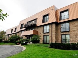 4050 Dundee Rd APT 109, Northbrook, IL 60062