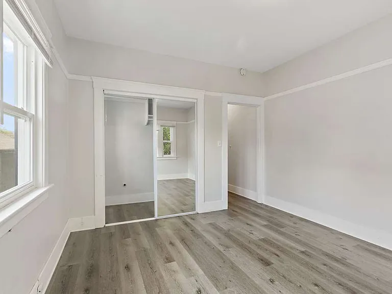 822 56th St — Photo 5