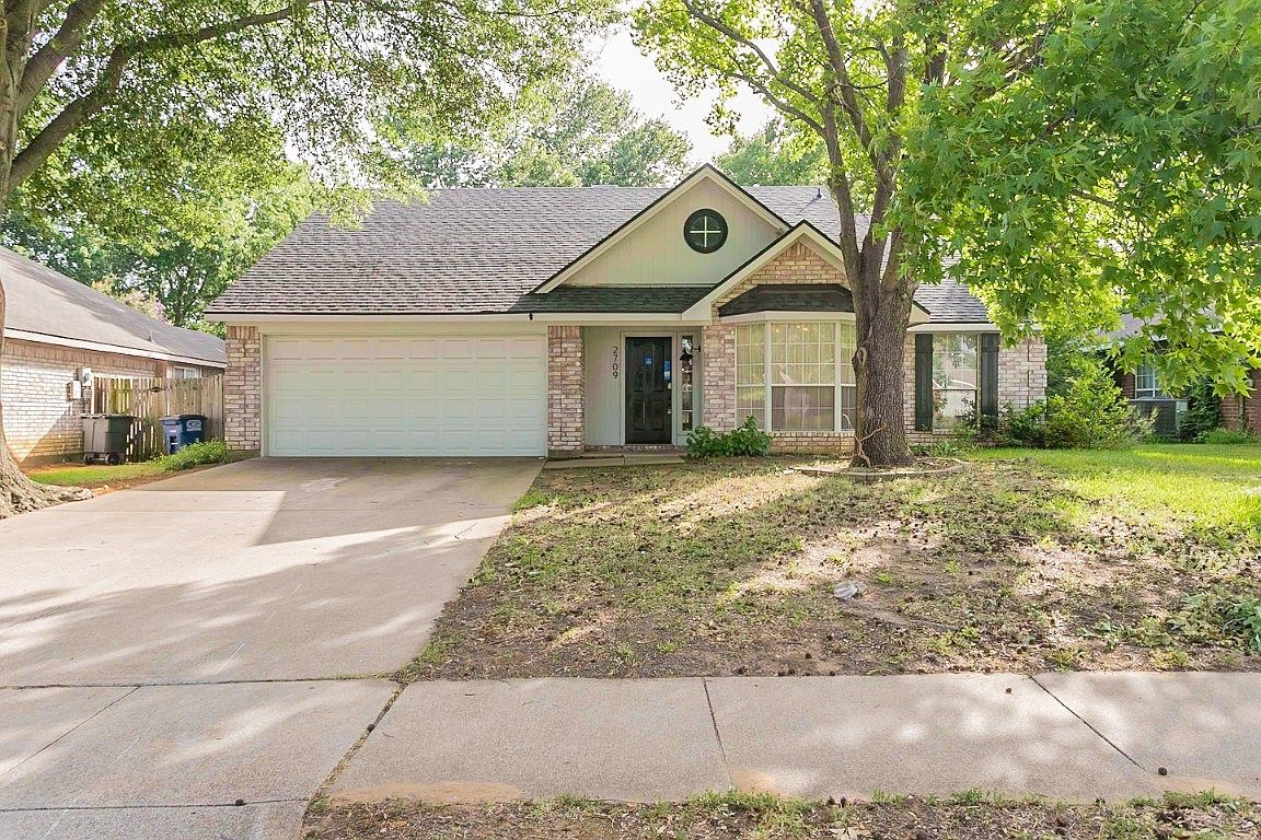 2709 Canterbury St, Euless, TX 76039 Zillow