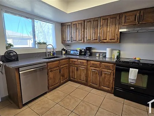 8130 N 33rd Dr #3 — Photo 4