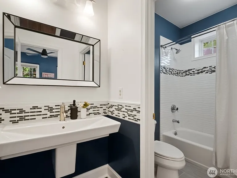 17247 SE 54th Pl — Photo 18