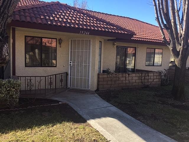 2nd image of 19244 Cottonwood Dr