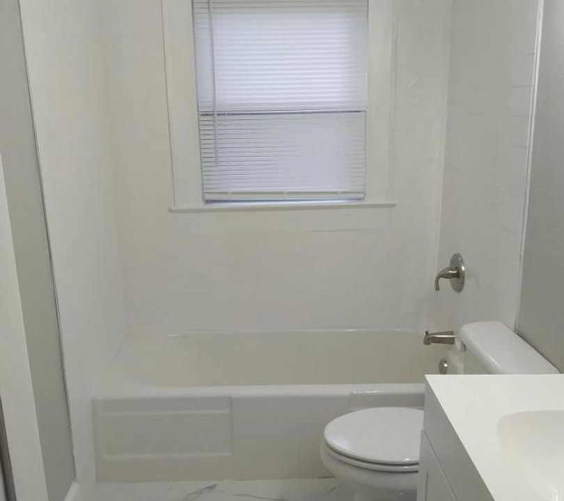 2nd image of 2318 S 26th St