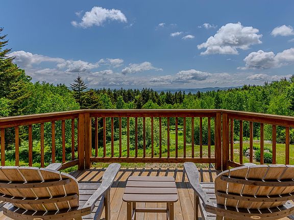 5th image of 330 Spruce Drive