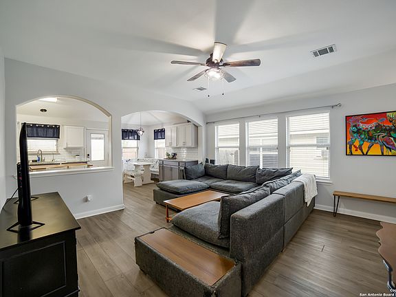 4th image of 7923 BRINSON CT