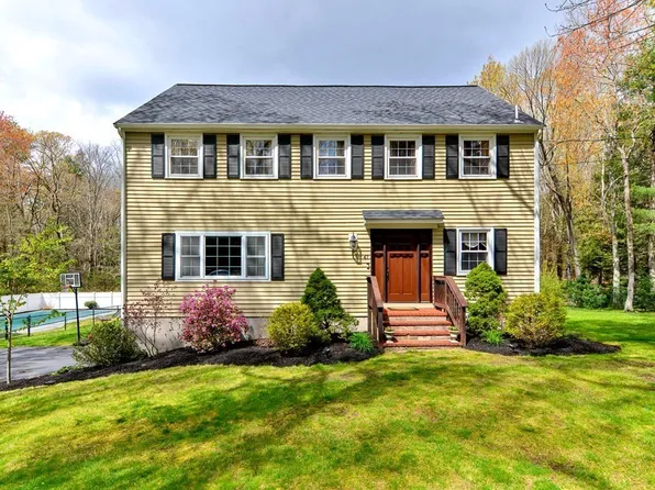 47 Carl Rd, Walpole, MA 02081