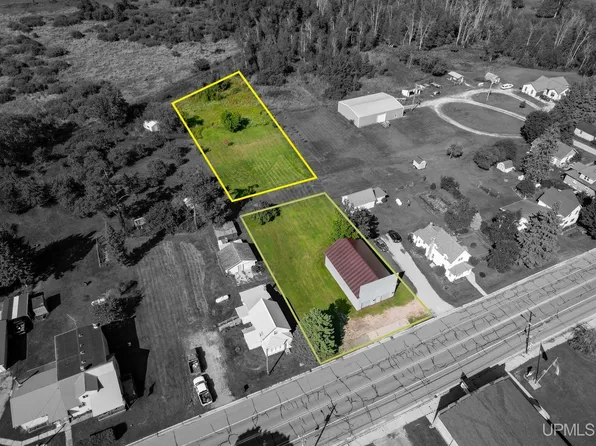 5820 State Highway M35, Perkins, MI 49872