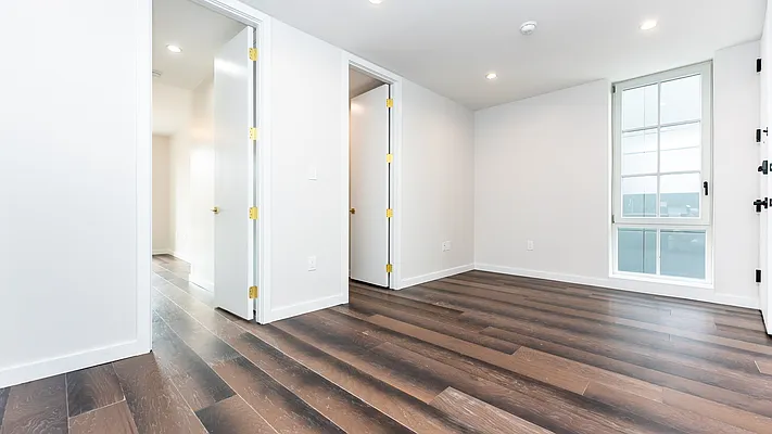 Rented by Nooklyn NYC LLC | media 36