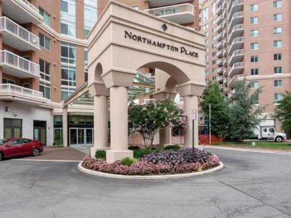 3101 N Hampton Dr APT 703, Alexandria, VA 22302